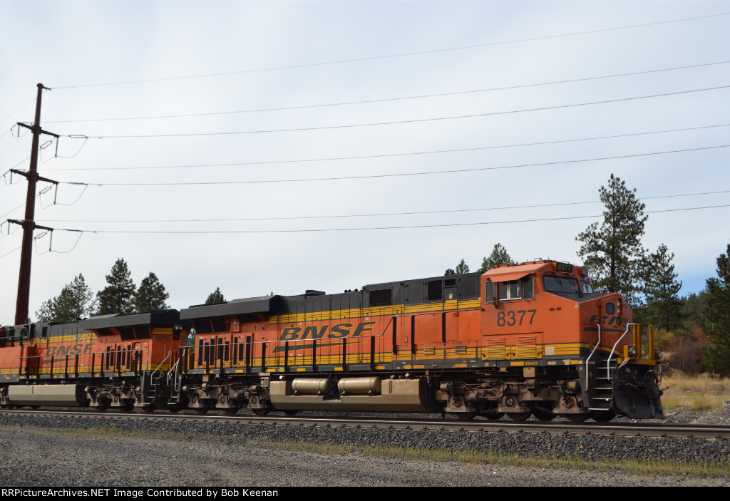 BNSF 8377